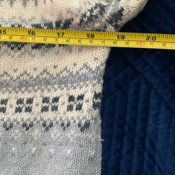 Tiara International zip-up sweater, size small blue - Picture 8 of 8